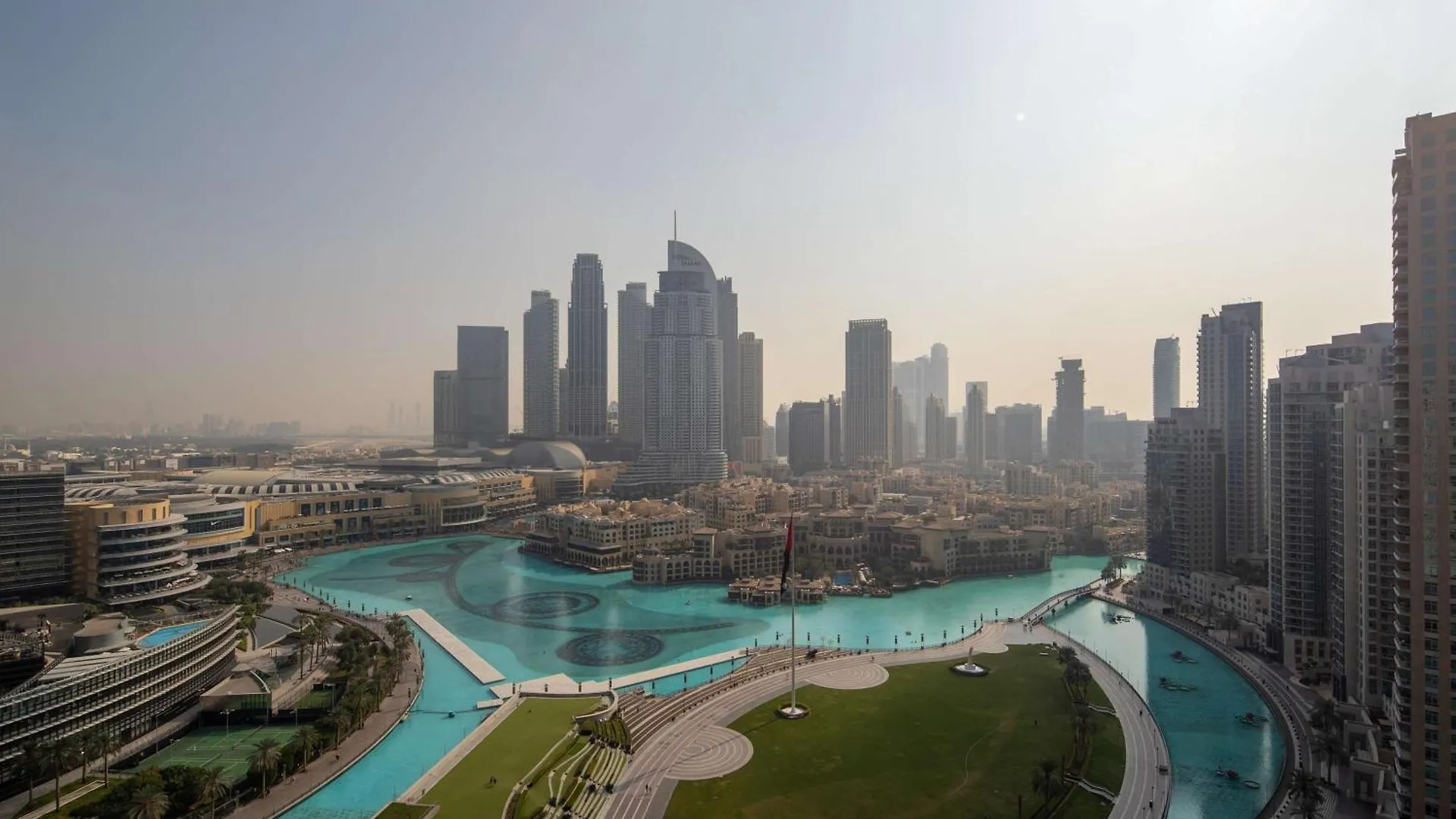 Frank Porter - Grande Signature Residences 두바이 0*,