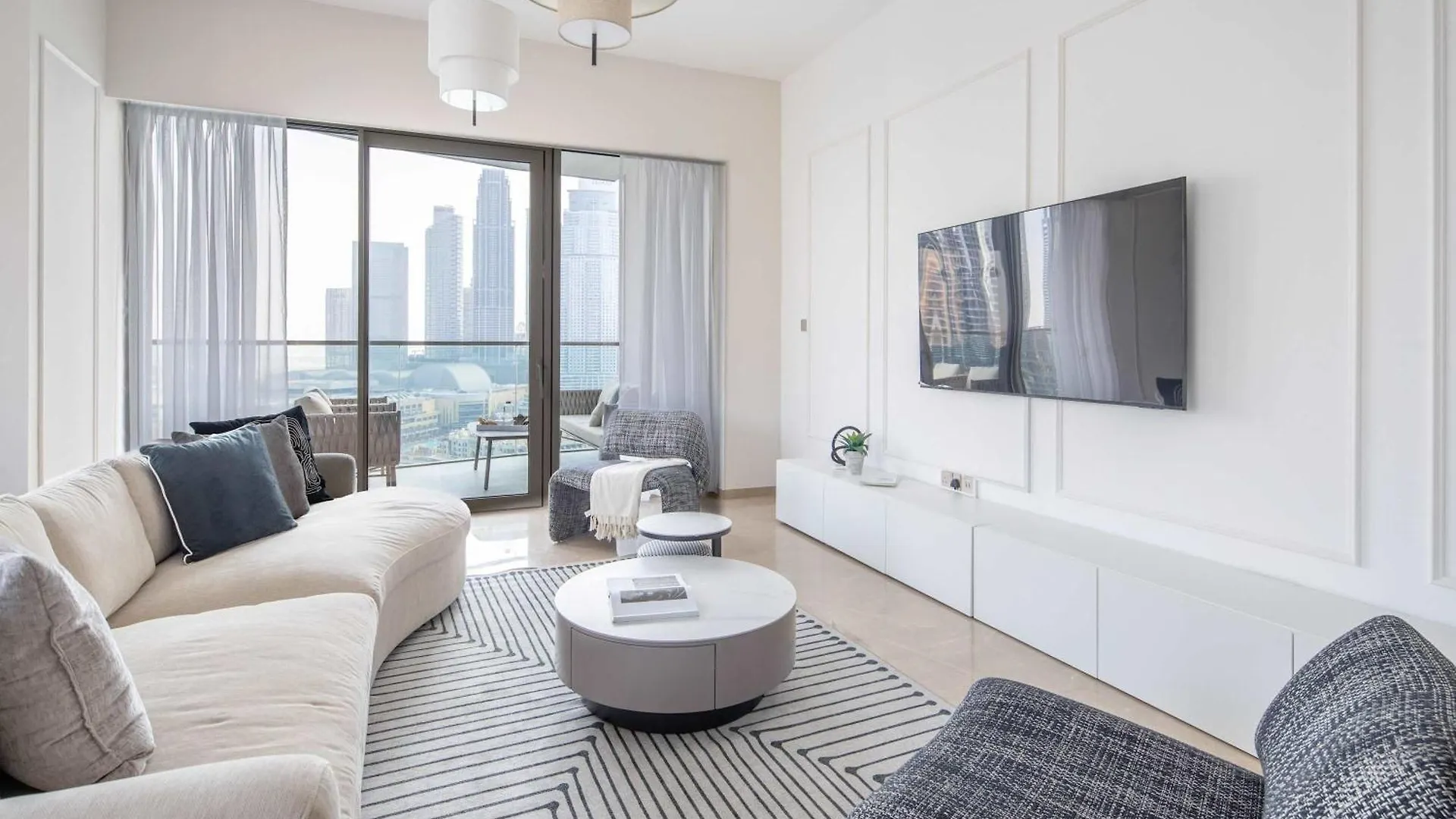Frank Porter - Grande Signature Residences 두바이 아파트
